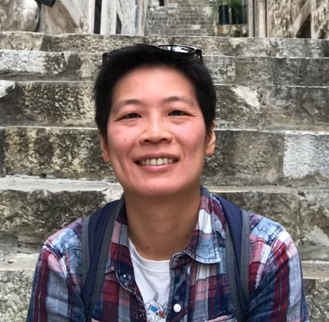 Cover image for How to be an Introverted Leader. Tips for Women, First and Second Generation Managers