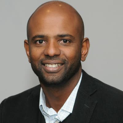 Cover image for How to be BELIEVABLE & DECISIVE: Key qualities of effective leadership